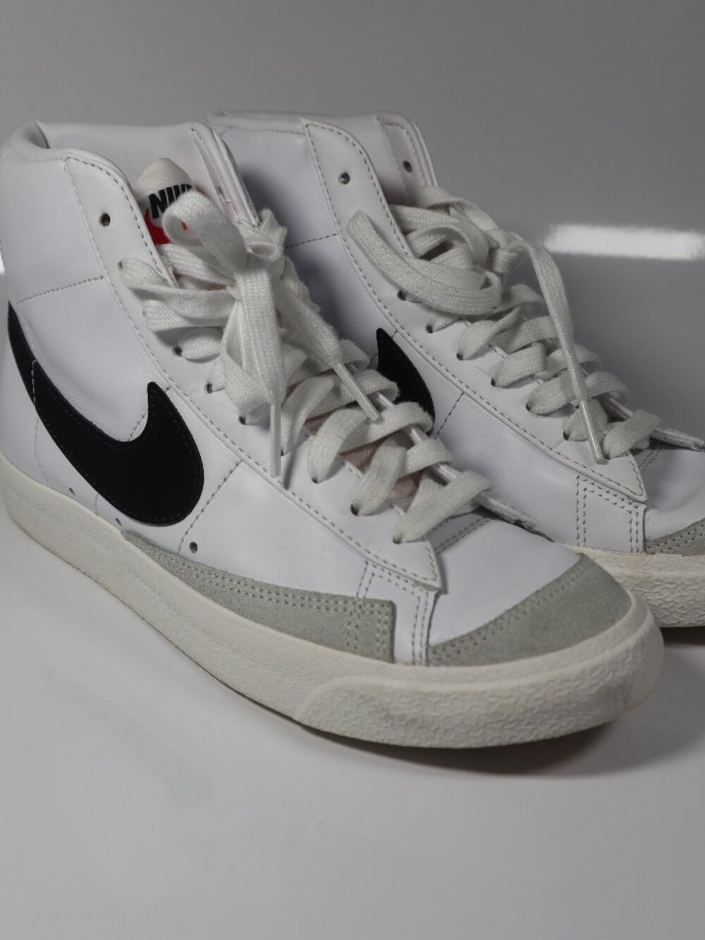 Men's Size 7 - Nike Blazer Mid 77 Vintage White Black 2019